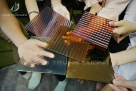 KÍNH CƯỜNG LỰC SỌC-MỜ