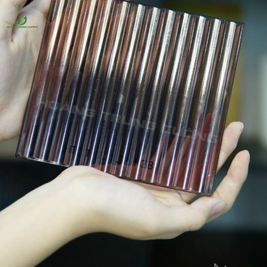 KÍNH CƯỜNG LỰC SỌC-MỜ
